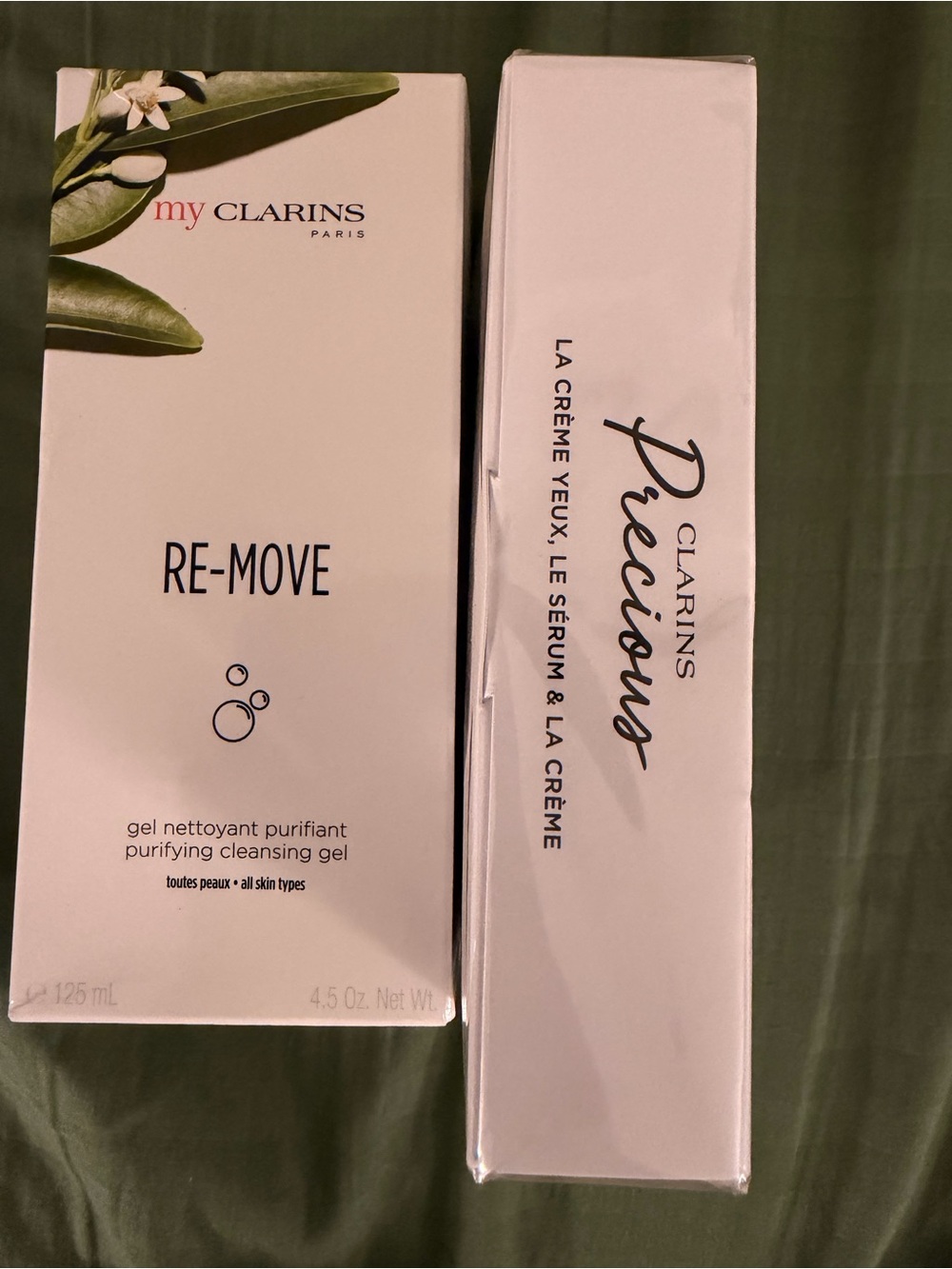 Clarins RE-MOVE Purifying Cleansing Gel & Precious Cream - Picture 3 of 6